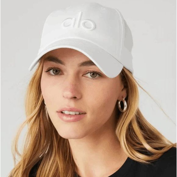 Alo Yoga Accessories - Alo Yoga Off-Duty Hat, White Preloved Athleisure Hat